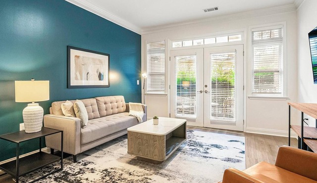 Landing | Stunning 2BD, Courtyard, Pool
