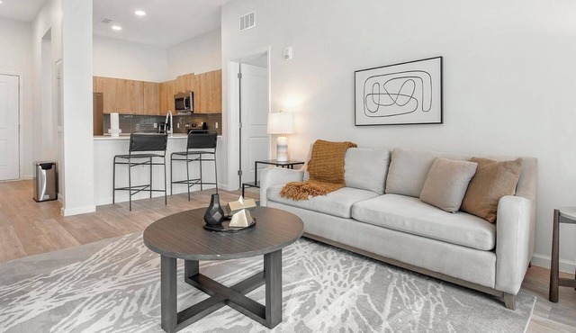 Landing | Stunning 2BD, Game Room, Gym