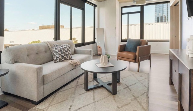 Landing | Stunning 2BD, Game Room, Gym