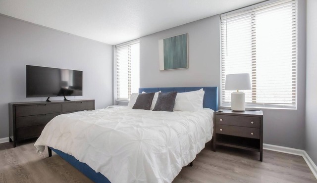 Landing | Stunning 2BD, Game Room, Gym