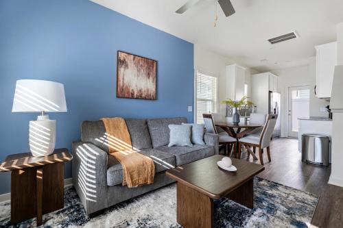 Landing Stunning 3BD Gym Pool