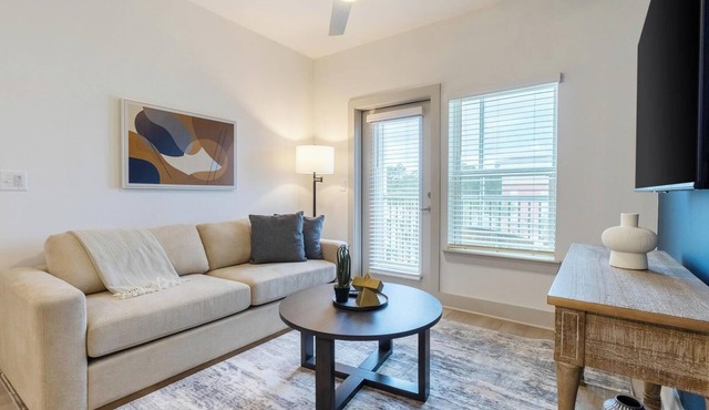 Landing | Stylish 2BD, Yoga Studio, Gym