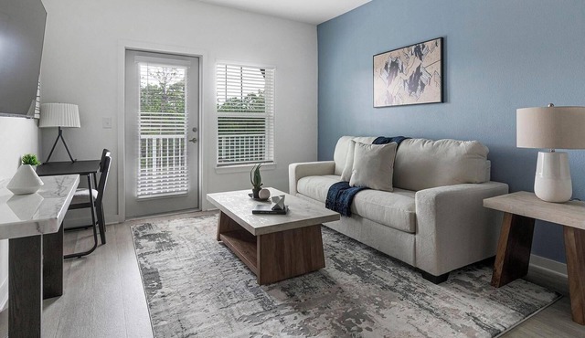 Landing | Stylish 1BD, Gym, Clubhouse