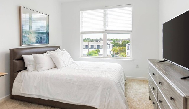 Landing | Stylish 1BD, Clubhouse, Yoga Studio