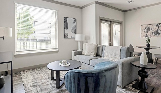 Landing | Stylish 1BD, Clubhouse, Courtyard