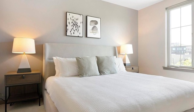 Landing | Stylish 1BD, Courtyard, Rooftop Lounge