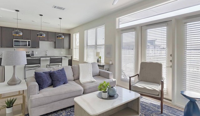 Landing | Stylish 1BD, Game Room, Courtyard