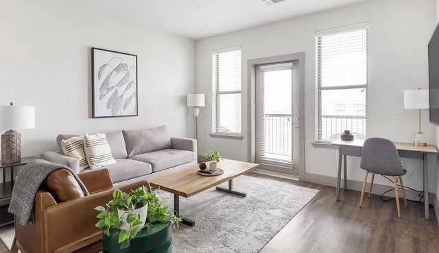 Landing | Stylish 1BD, Courtyard, Clubhouse
