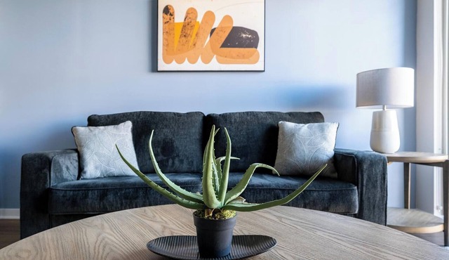 Landing | Stylish 1BD, Courtyard, Gym