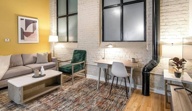 Landing | Stylish 1BD, Courtyard, Pool