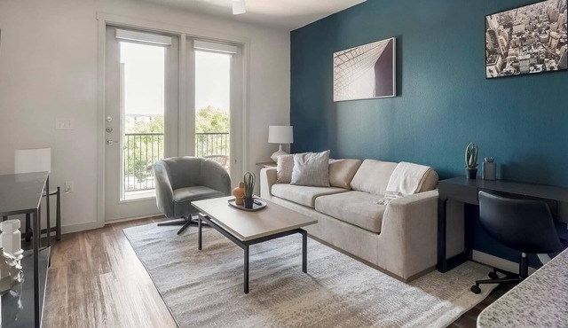 Landing | Stylish 1BD, Pool, Clubhouse