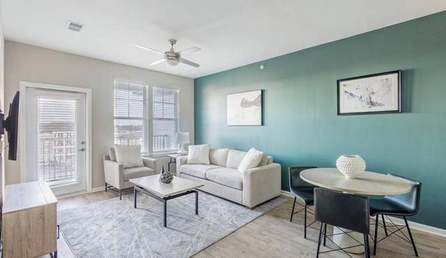 Landing | Stylish 1BD, Yoga Studio, Pool