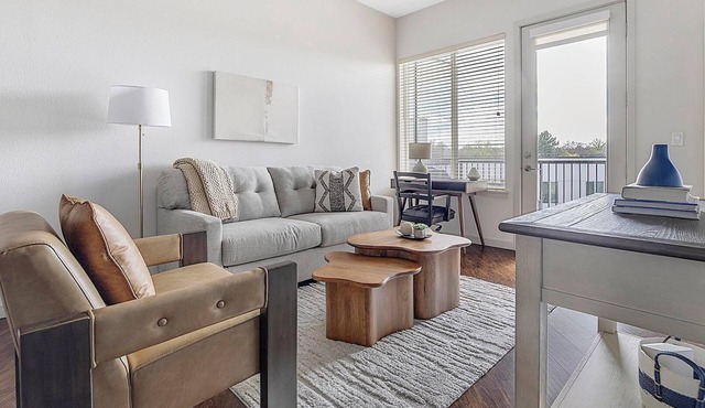 Landing | Stylish 1BD, Yoga Studio