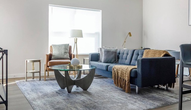 Landing | Stylish 2BD, Courtyard, Pool