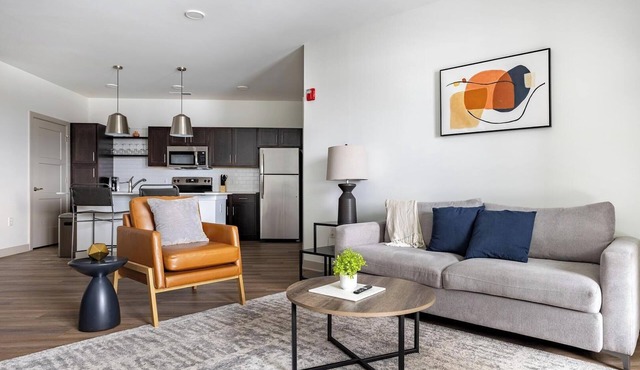 Landing | Stylish 2BD, Gym, Rooftop Lounge