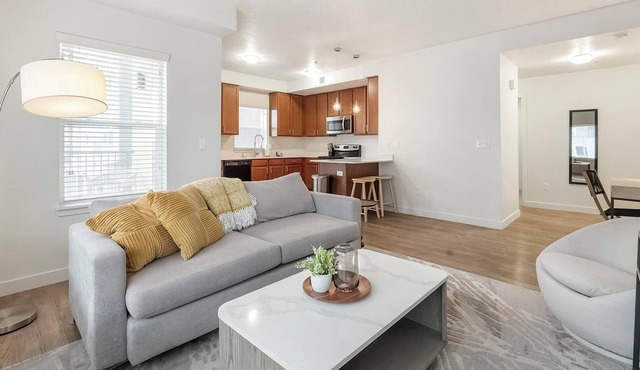 Landing | Stylish 2BD, Courtyard, Pool