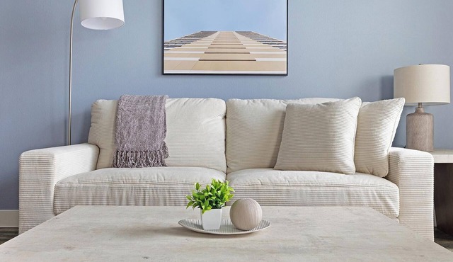 Landing | Stylish 2BD, Clubhouse, Gym