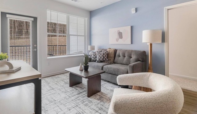 Landing | Stylish 2BD, Gym, Clubhouse