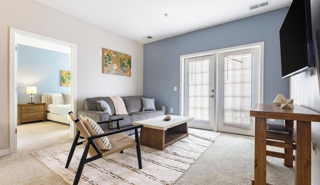 Landing | Stylish 2BD, Gym, Clubhouse