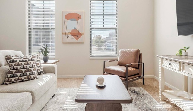 Landing | Stylish 2BD, Pool, Gym