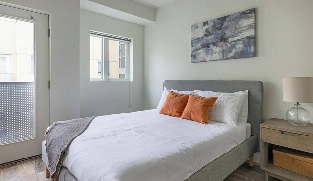 Landing | Stylish Studio, Courtyard, Gym