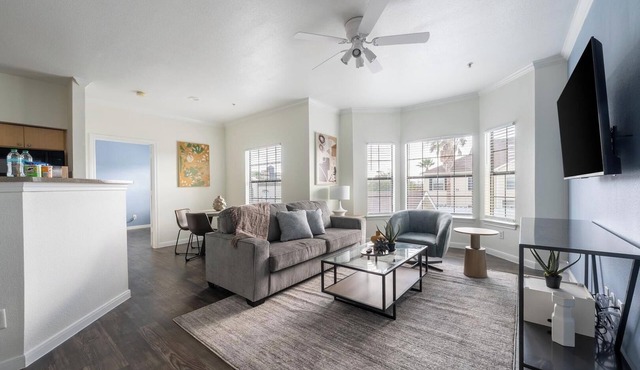 Landing | Stylish 2BD, Gym