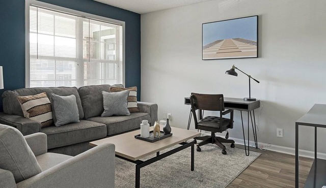 Landing | Stylish 1BD, Pool, Gym