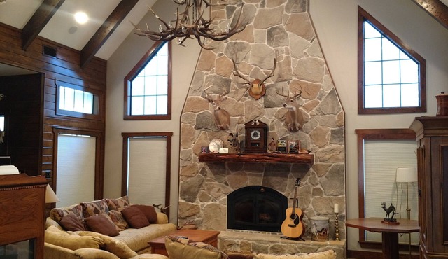 Landry Ranch Vacation Home - Close to the Franklin Ranch Baseball Complex!