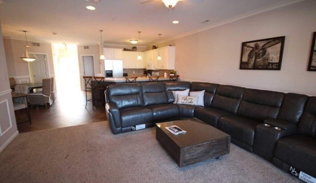 Lands End Condo - No Steps! Sleeps 6-8. Large Sectional Sofa. Inquire for Slip.