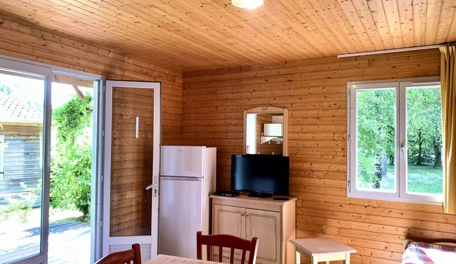 Lands of France - Natura Resort Pescalis - 3 Room Cottage 6 People