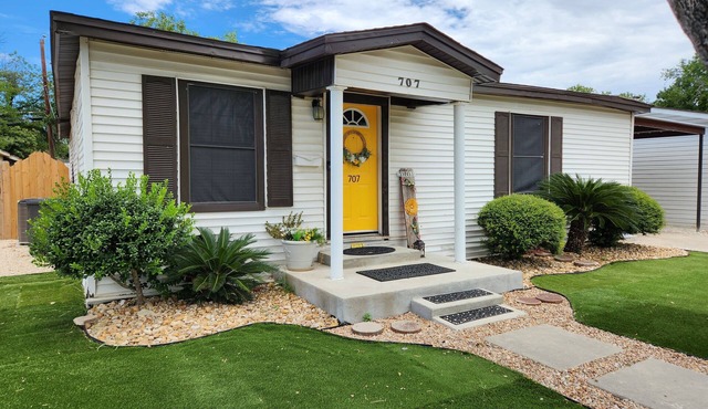 Landscaped Beauty/Riverwalk 5mi/Alamo 5mi/Missions/AF BMT/Pearl/Trails