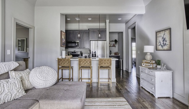 Landshark | 3 Bed, 2 Bath