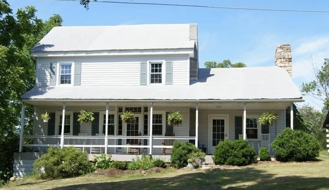 LANE'S COUNTRY HOMESTEAD Close Raystown Lake, Pa state Pk, Quiet, secluded ,2-10
