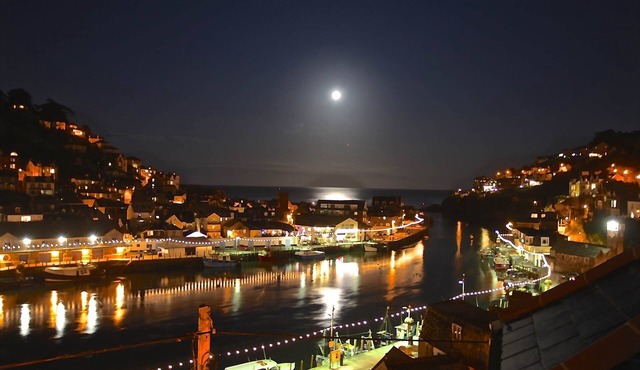 Lanescot, 1,Harbour View Apartments, North Road, West Looe