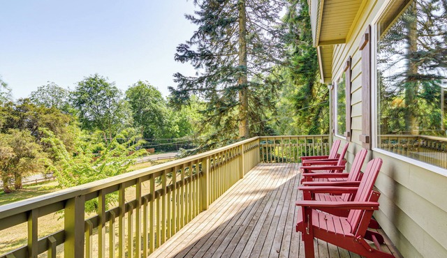 Langley Forest Cabin w/Grill < 2 Mi to Downtown!