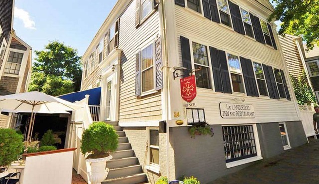 Languedoc Inn & 3 Hussey St Guest House