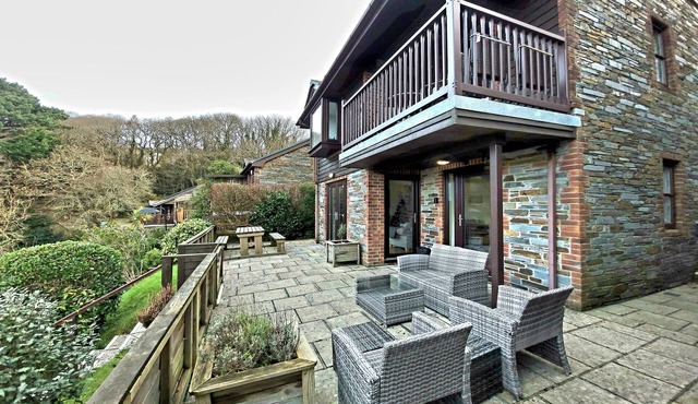 Langunnett Cottage is on the edge of the charming coastal town of Looe