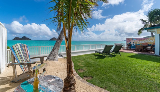 Lanikai Beachfront - Sunrise over the Mokulua Islands - SPECTACULAR!