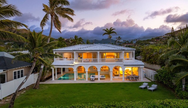 Lanikai Luxury 5 Bedroom Beachfront Estate - limited time OFFER