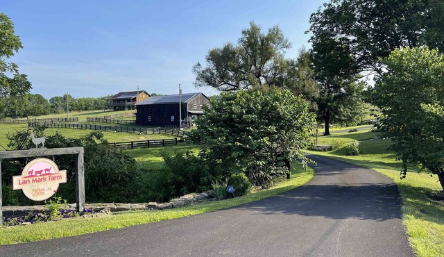 LanMark Farm Spacious Country Get-Away Ground Floor Suite