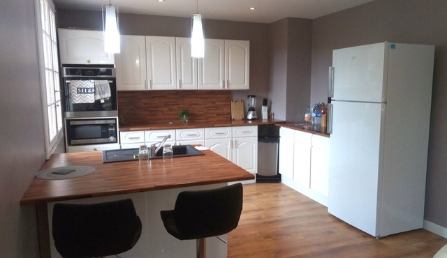 Lanmary Forest, 1st floor independent in a villa with pool