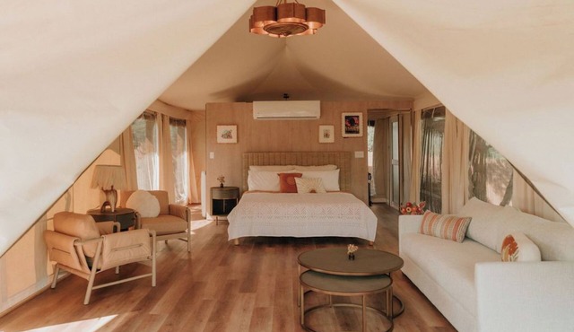 Lantana - Luxury Glamping Tent