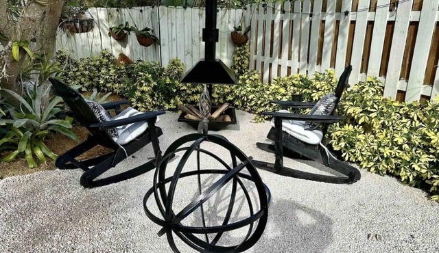 LANTANA ZEN 1 BED 1 BATH COTTAGE WITH SAUNA