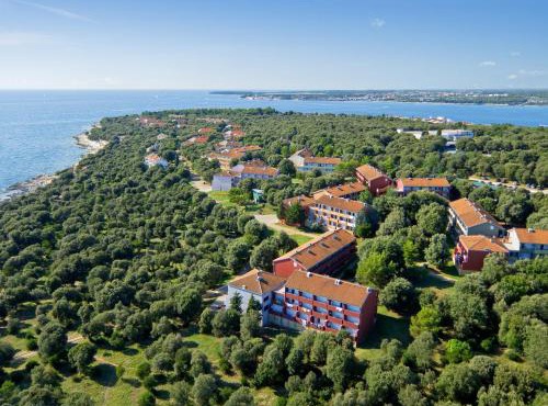 Lanterna Resort