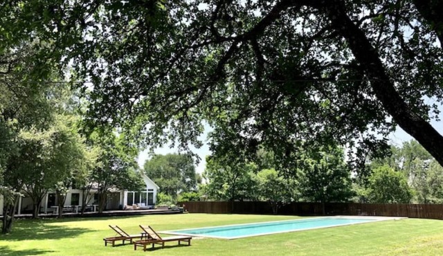 Lap Pool, Infrared Sauna & 1+ Acre in South Austin