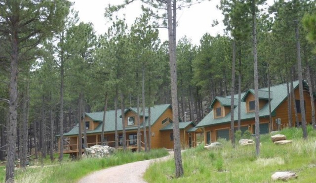 Laramie Bluffs Mountain Getaway