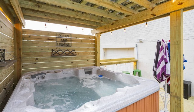 Larchwood Retreat Cozy + Spacious Stay