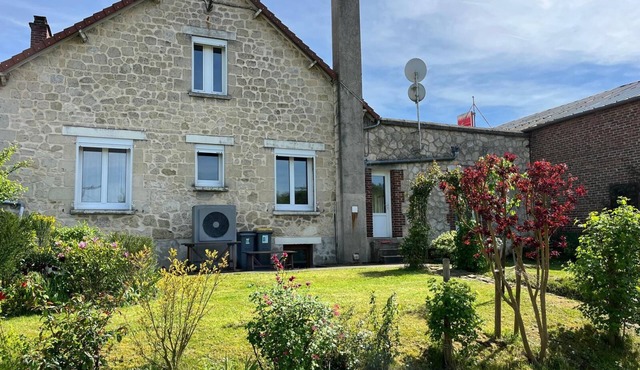 Large house in the countryside, ideal for family or business stays!