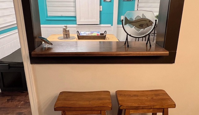 Large 1 Bedroom Apartment in the Heart of Quidi Vidi (Ground Level)