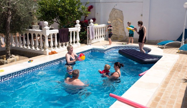 Large 16-century townhouse in Osuna with a garden and a pool